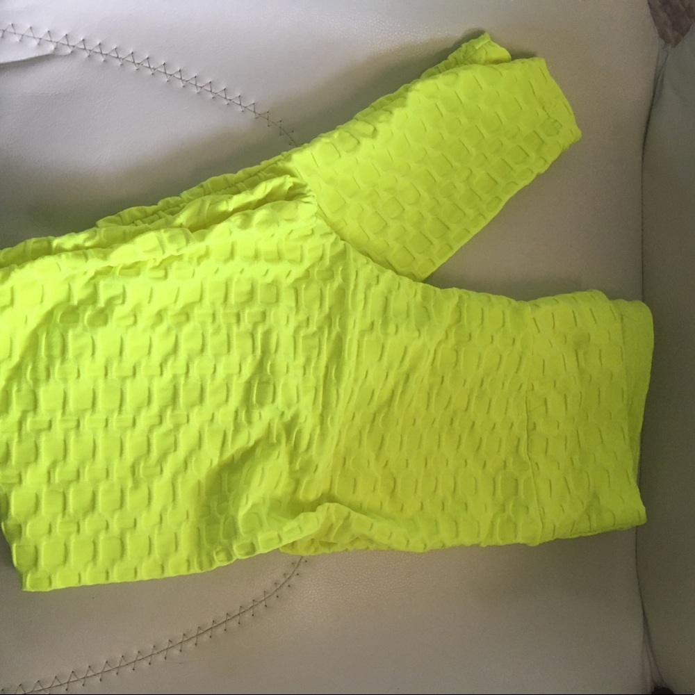 Yellow Scrunch butt leggings